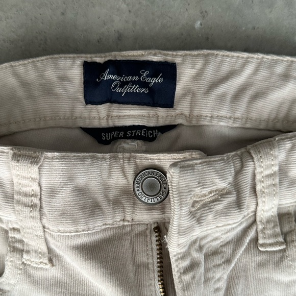 American eagle beige cords stretchy size 2 - Picture 3 of 4
